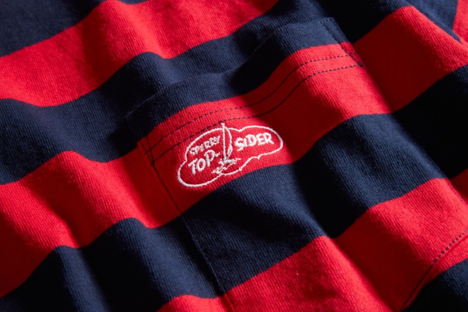Camiseta Con Bolsillo De Rayas De Rugby De Nube Sperry Rojo Azul Marino